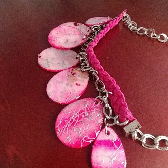Pink necklace - Picture 3 of 3